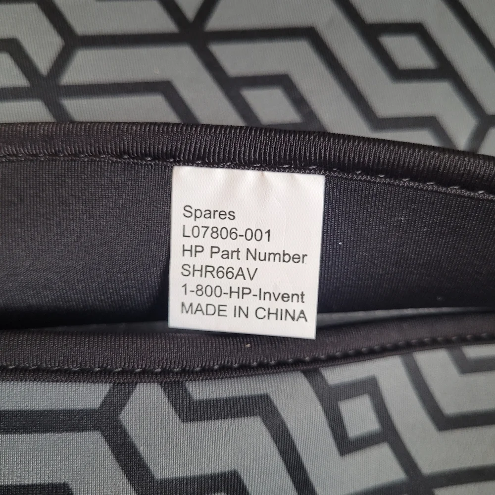 HP 14 Inch Gray Geometric Laptop Sleeve Case